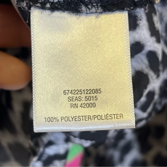 Jaclyn Smith Black and White Leopard Button Down Shirt - Picture 5 of 8